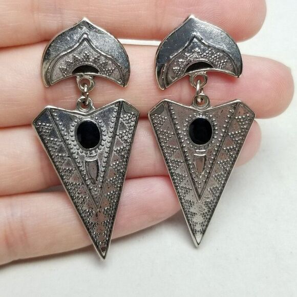 Vintage Silver Tone and Black Enamel Triangle Dangle Stud Earrings, Bold Design - Picture 5 of 6